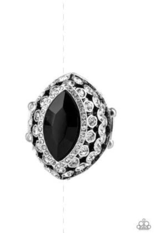 Paparazzi Royal Radiance - Black Ring