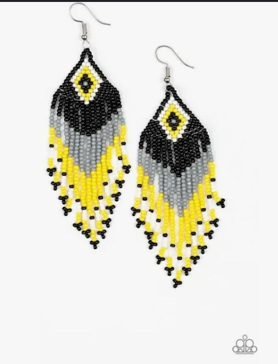 Paparazzi WIND BLOWN WANDERER - MULTI
Earrings