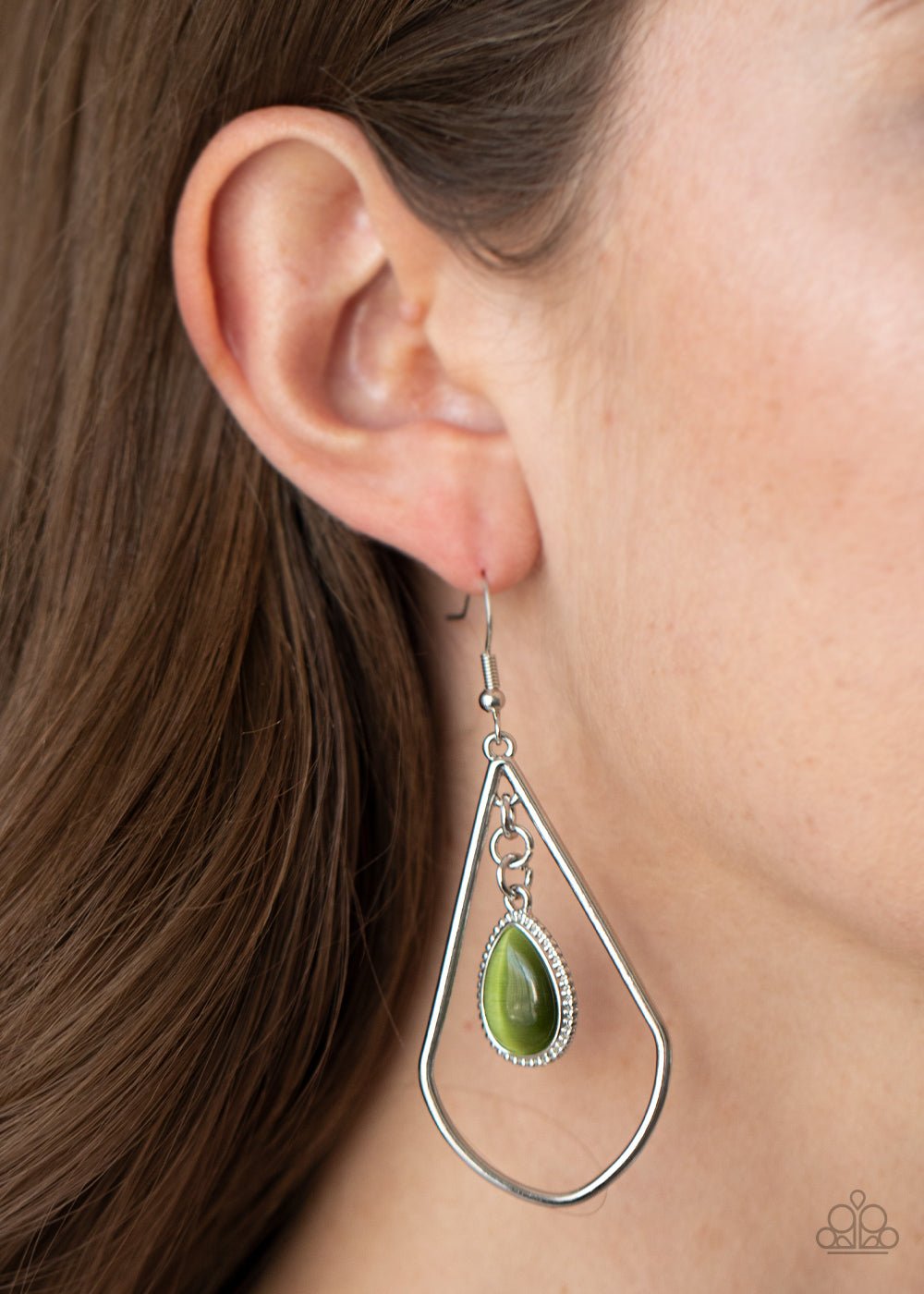 Paparazzi Ethereal Elegance - Green Earring