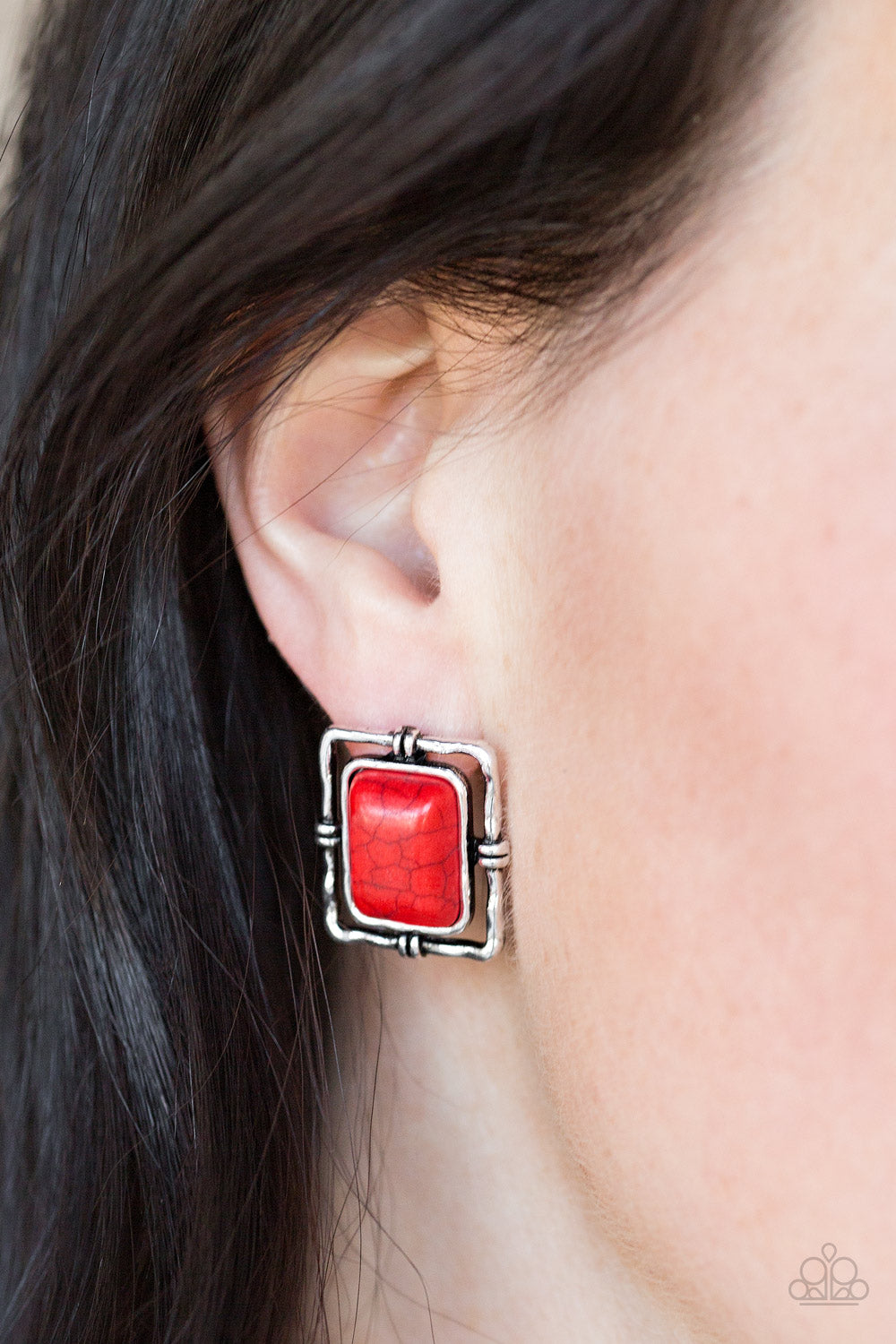 Paparazzi Center STAGECOACH - Red Earring