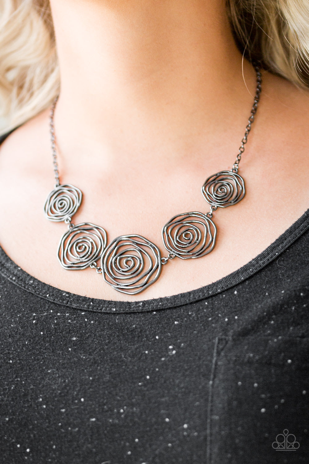 Paparazzi Rosy Rosette - Black Necklace