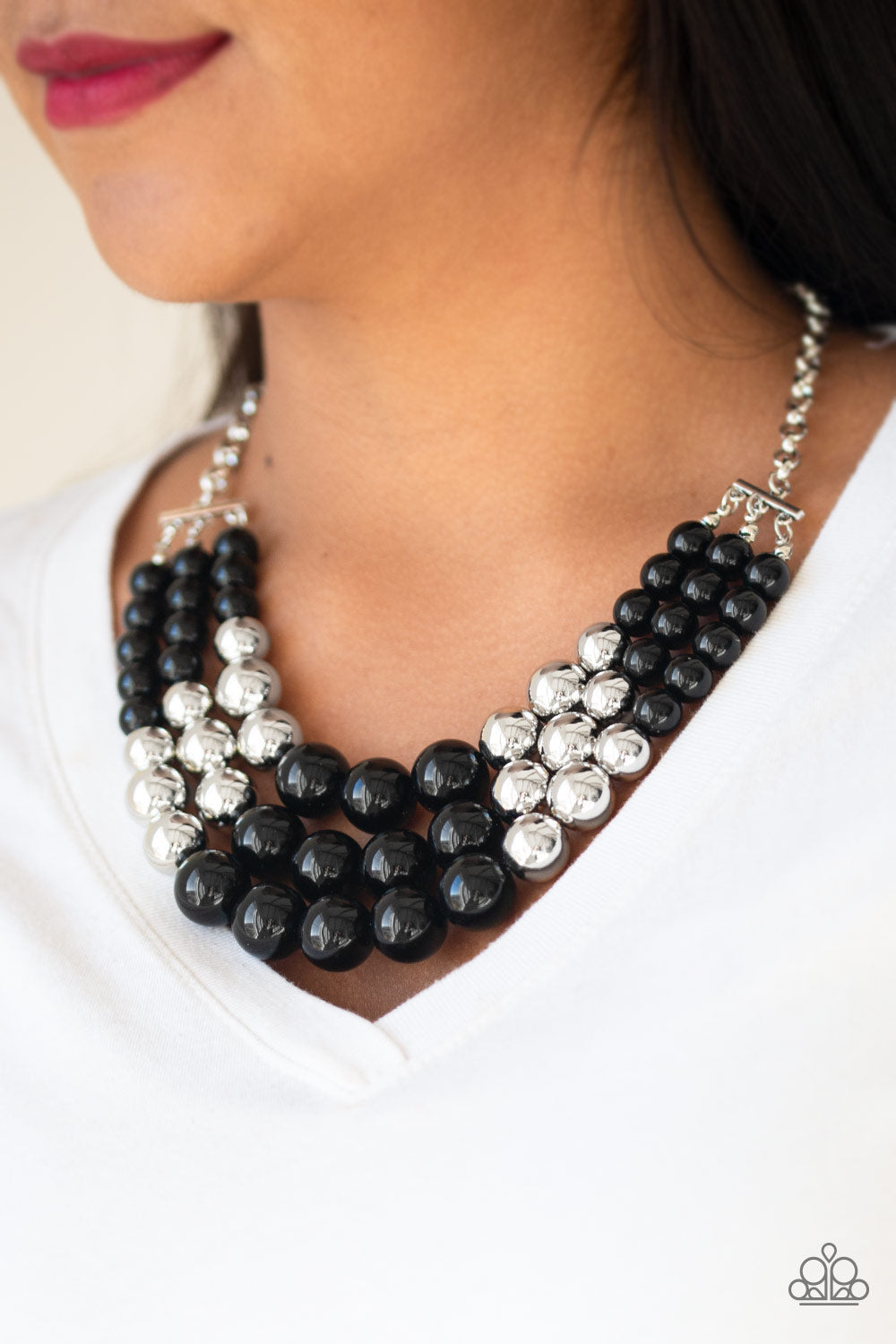 Paparazzi Dream Pop - Black Necklace