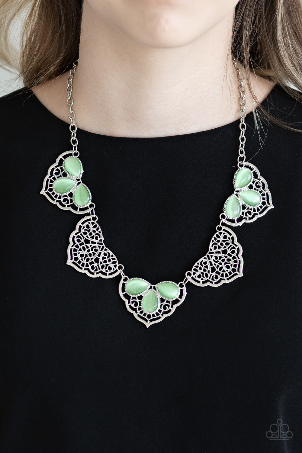 Paparazzi East Coast Essence - Green Necklace