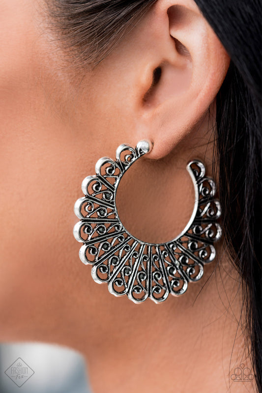 Paparazzi Funky Flirt- Silver Earring