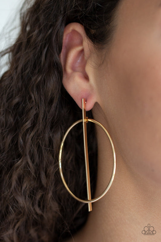 Paparazzi Vogue Visionary - Gold Earring