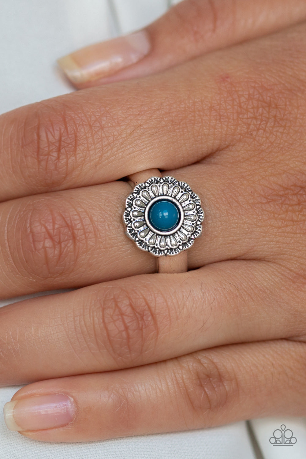 Paparazzi Daisy Dawn - Blue Ring