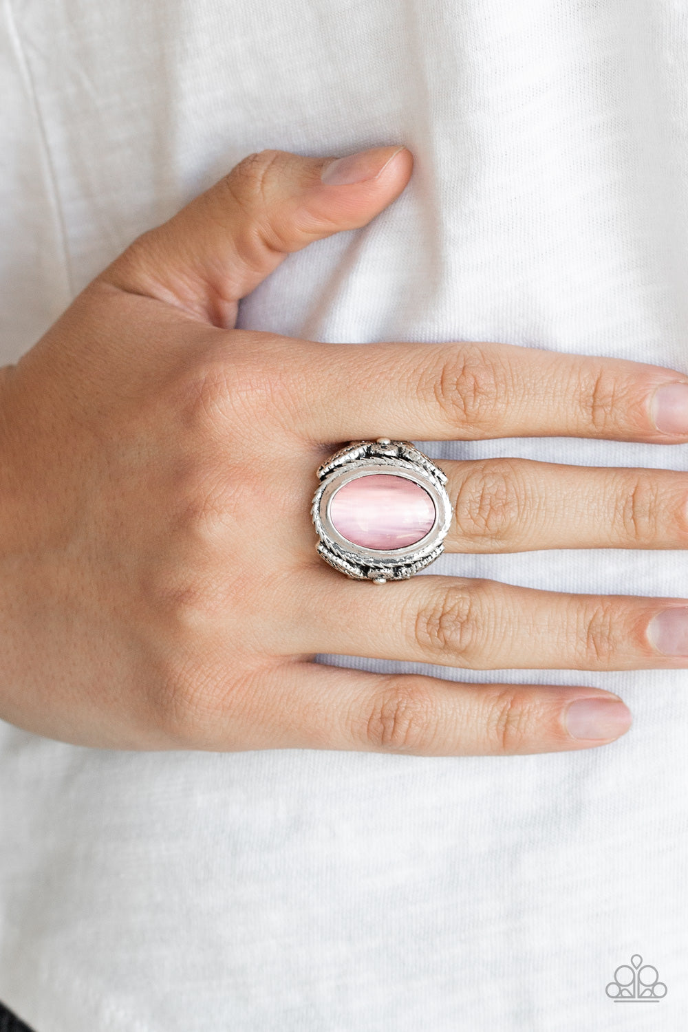 Paparazzi Deep Freeze - Pink Ring