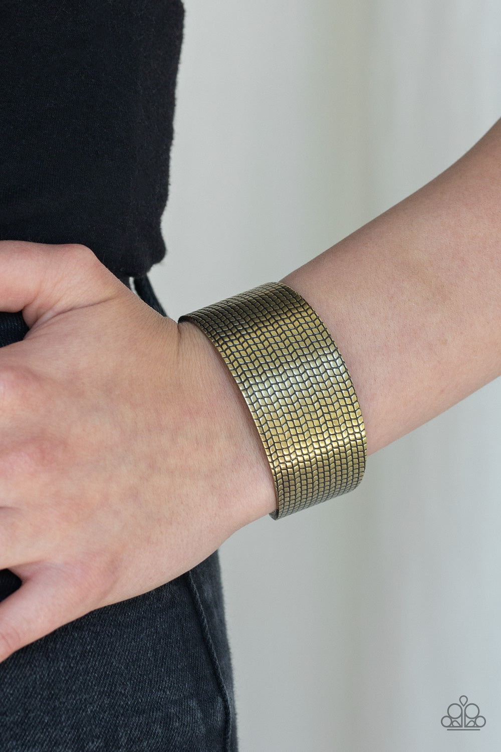 Paparazzi Texture Trailblazer - Brass Bracelet