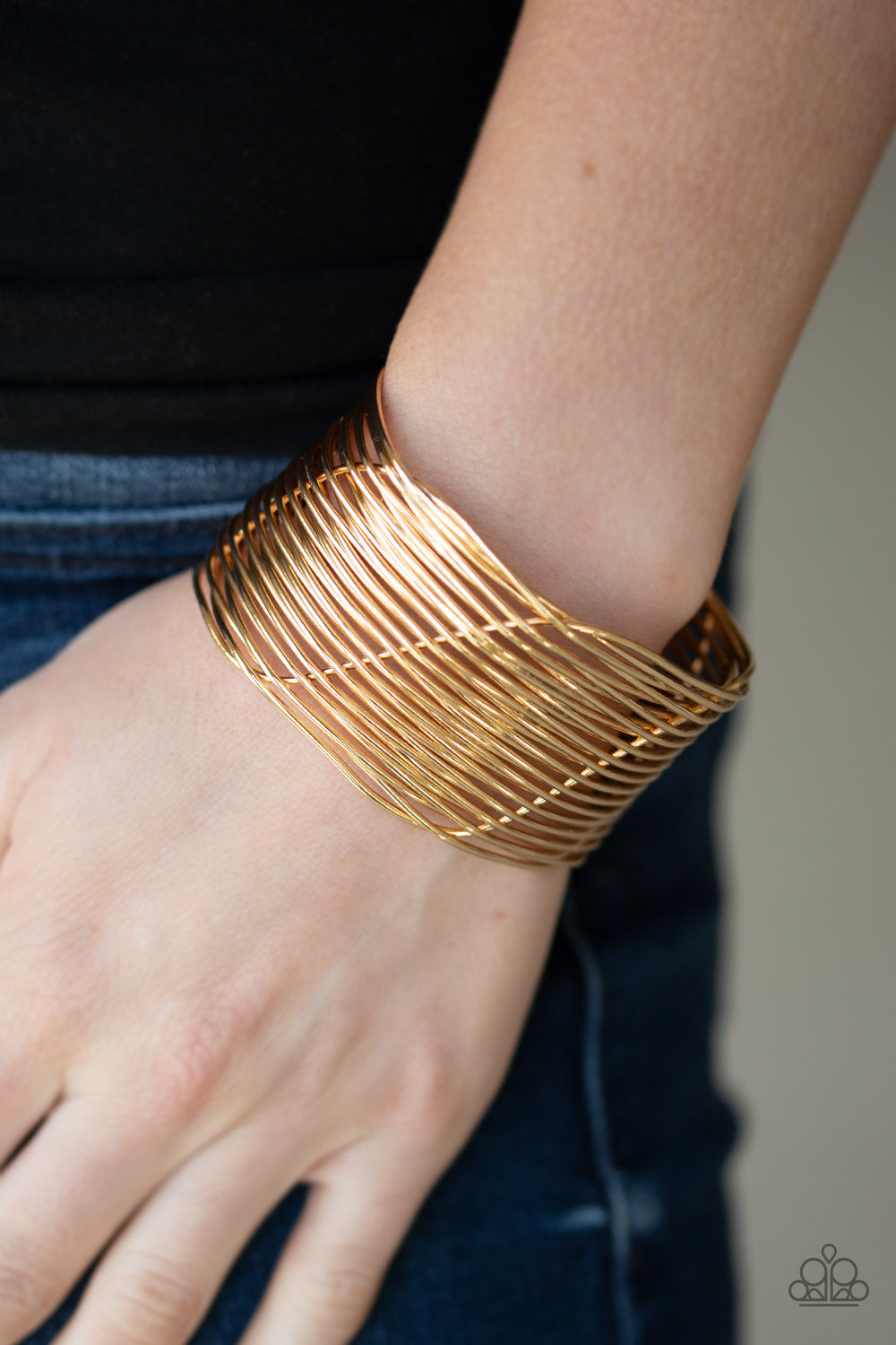 Paparazzi Retro Revamp - Gold Bracelet