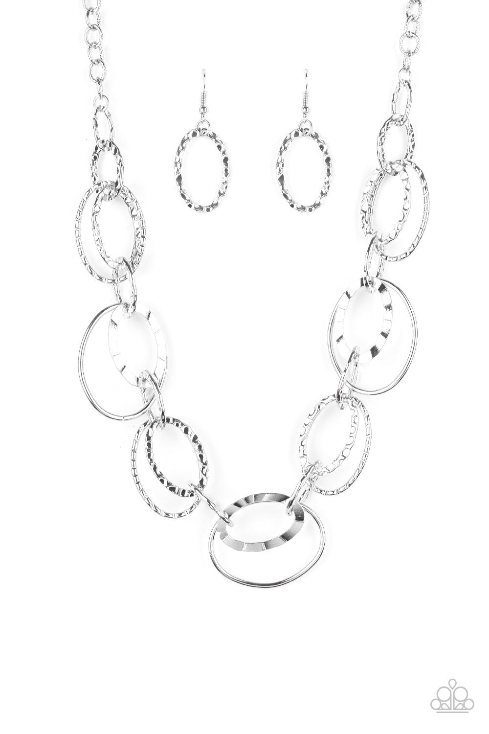 Paparazzi Bend OVAL Backwards - Silver Necklace