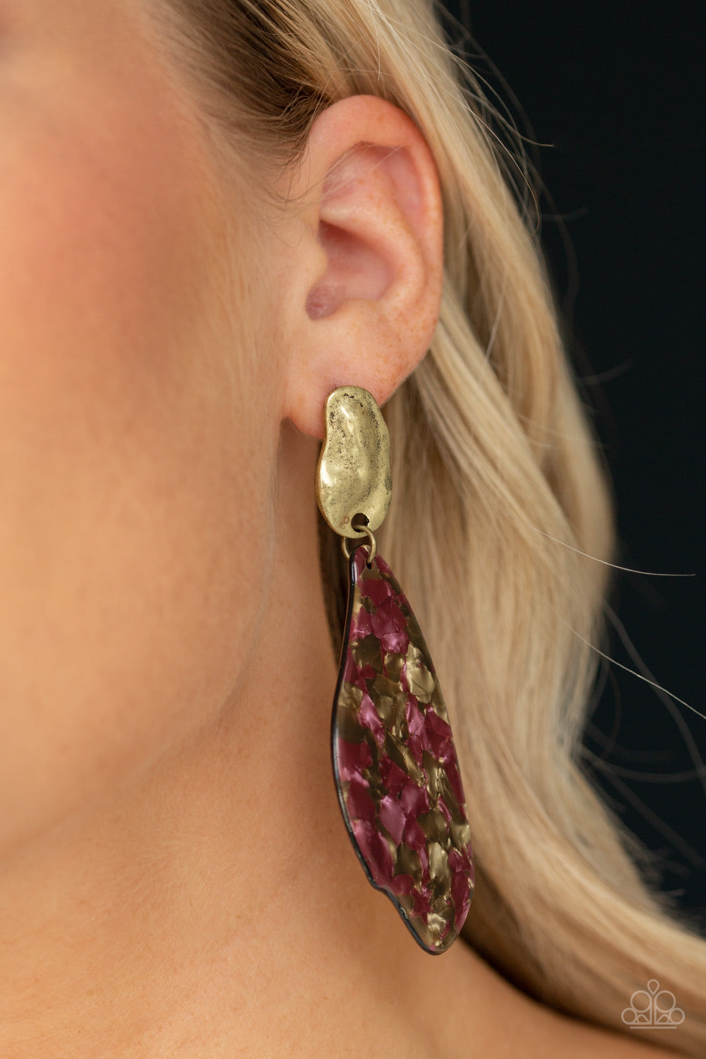 Paparazzi Fish Out of Water - Brass Earring