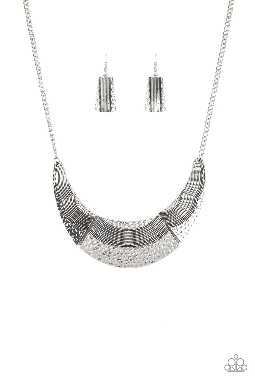 Paparazzi Utterly Untamable - Silver Necklace