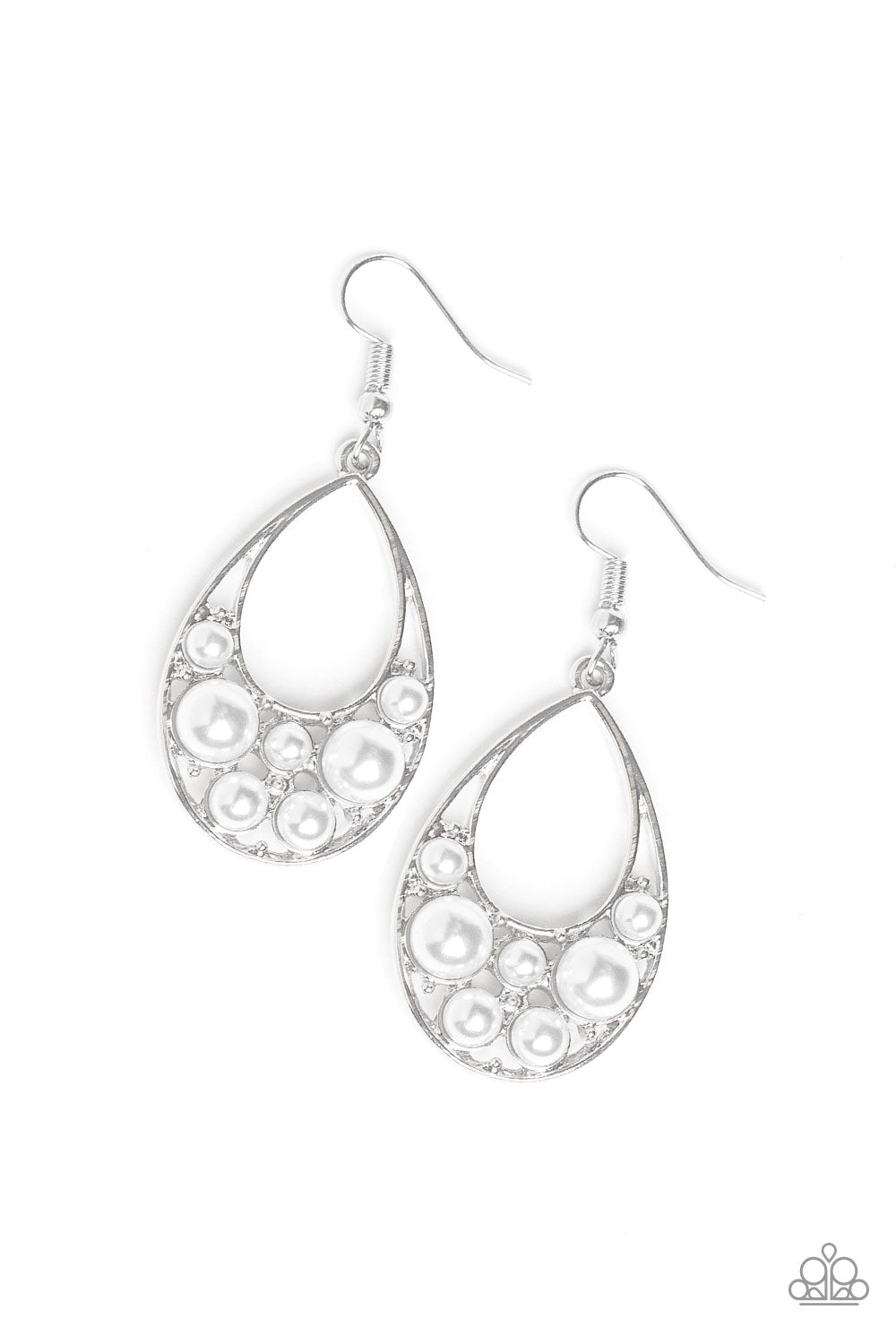 Paparazzi Pearl Pop - White Earring