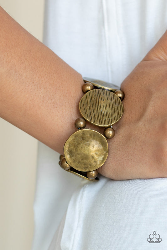 Paparazzi Boldly Basic - Brass Bracelet