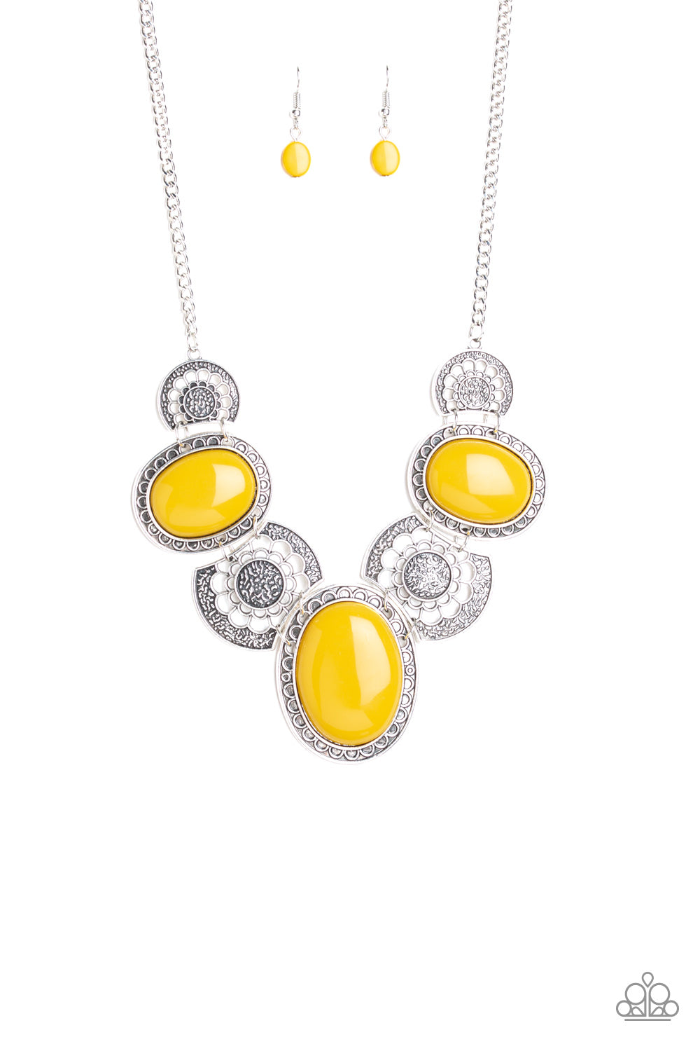 Paparazzi The Medallion-aire - Yellow Necklace