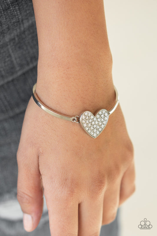 Paparazzi Heart-Stopping Shimmer - White Bracelet