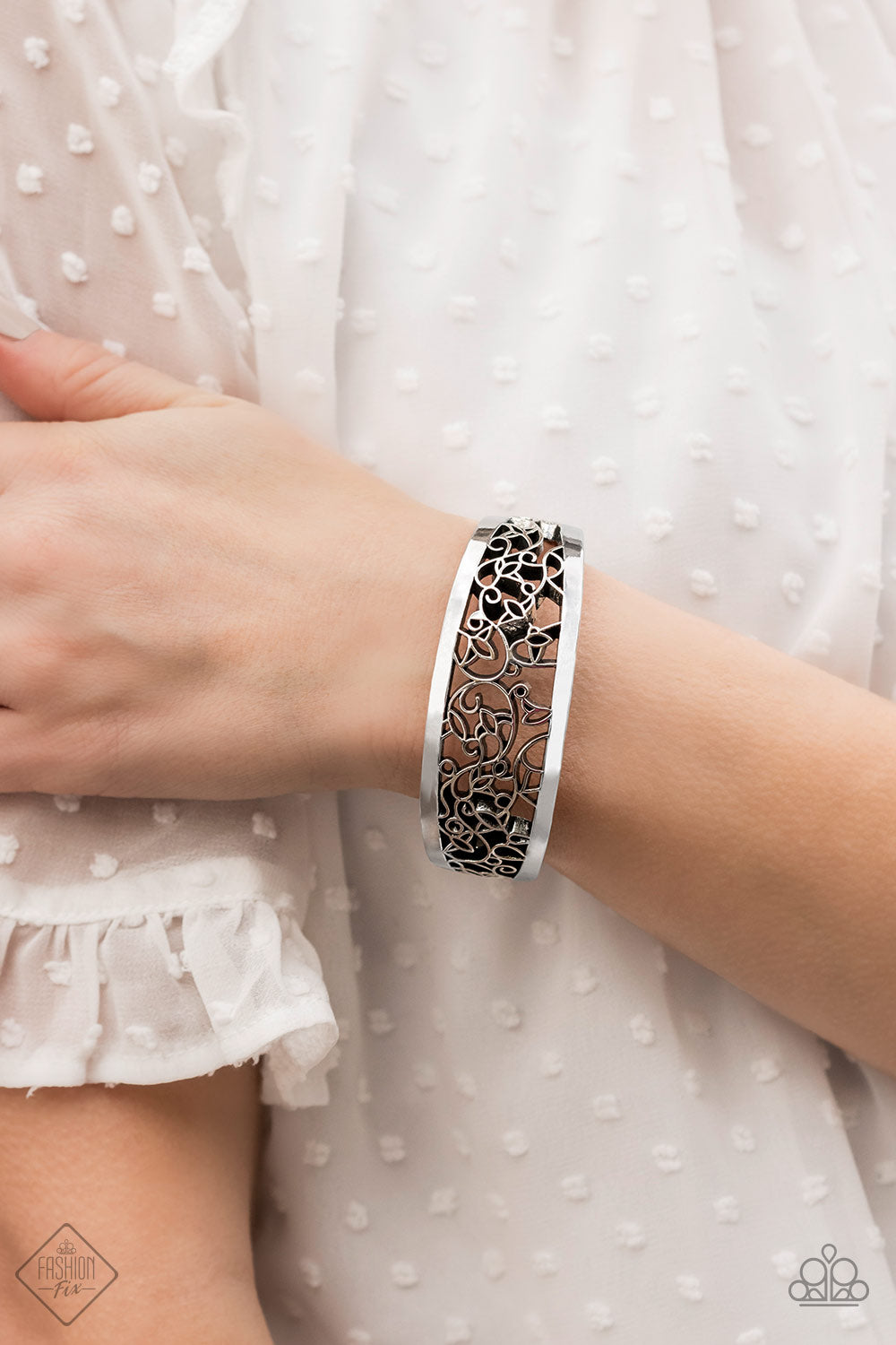 Paparazzi Vine Garden - Silver Cuff Bracelets