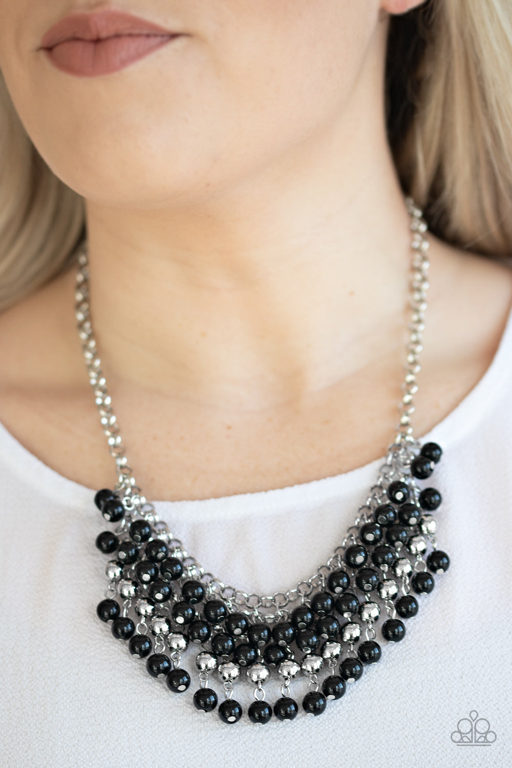 Paparazzi Jubilant Jingle - Black Necklace