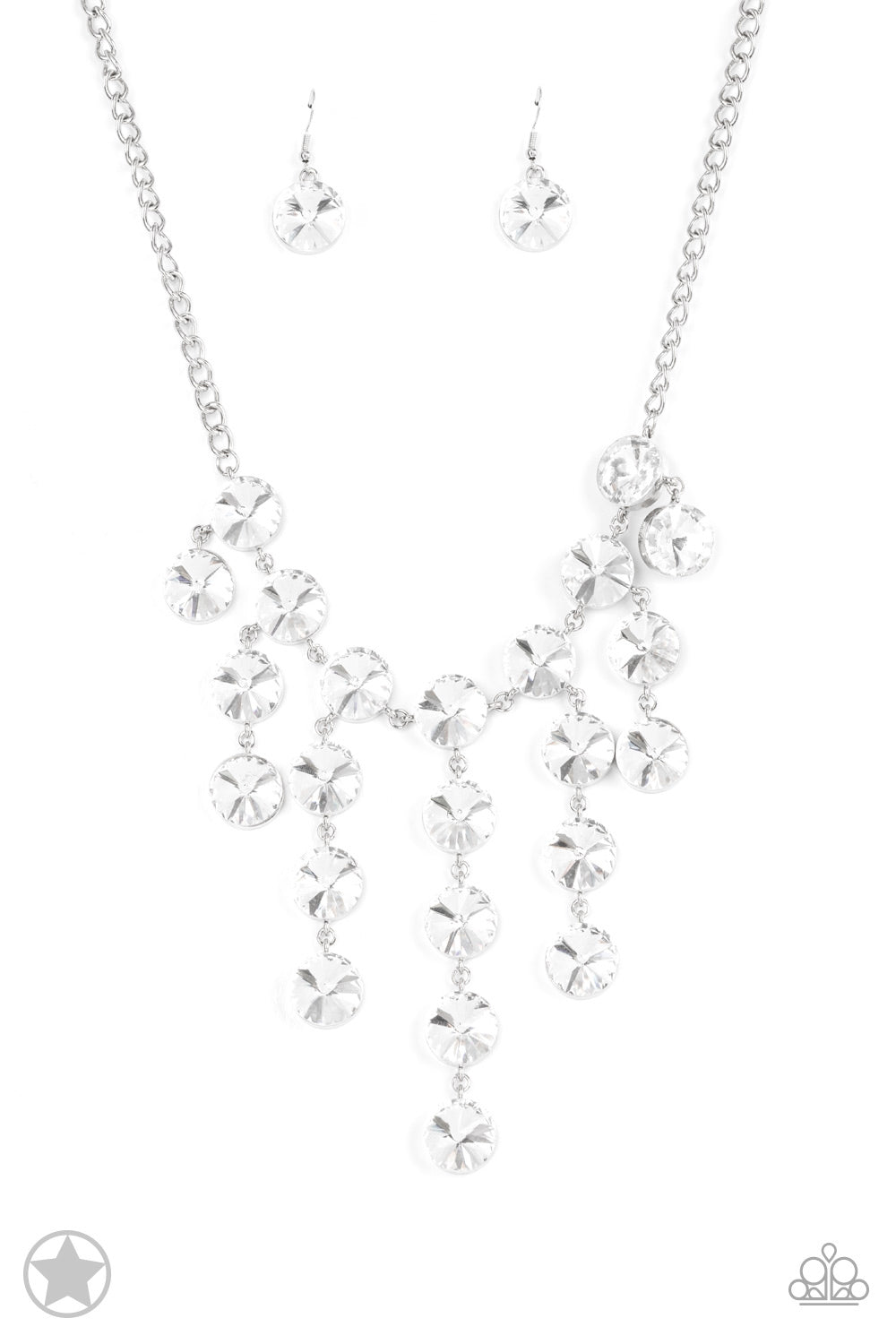 Paparazzi Spotlight Stunner Silver Necklace