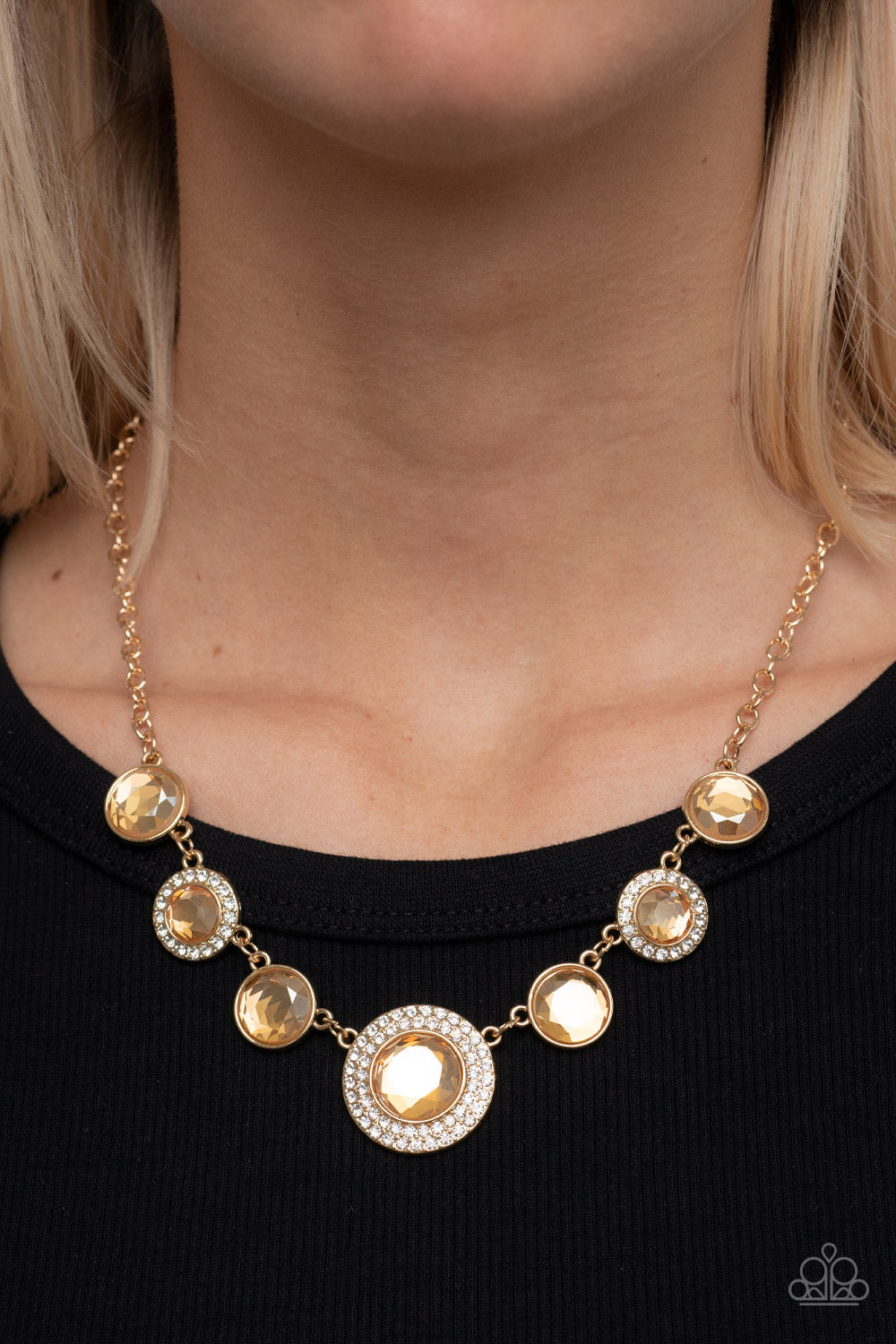 Paparazzi Extravagant Extravaganza - Gold Necklace