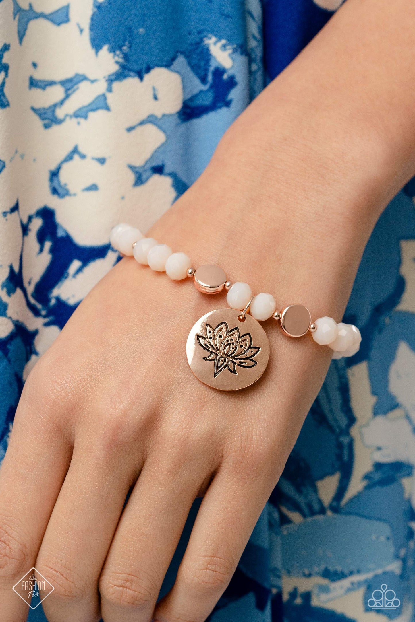 Paparazzi Leisurely Lotus - Rose Gold Bracelet